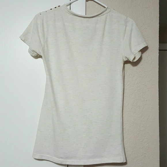 DONATED* Clearout🌞 V-neck Shirt with Details - Picture 2 of 4