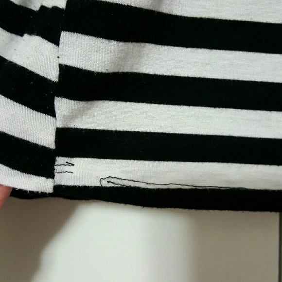 DONATED* * Scoop-Neck Striped Long-Sleeve - Picture 3 of 3