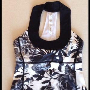 Lululemon scoop neck tank brisk bloom