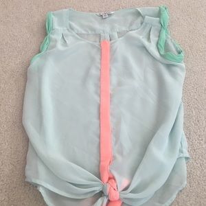 Multicolored tank