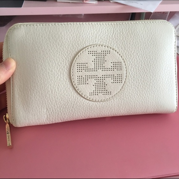 Tory burch wallet