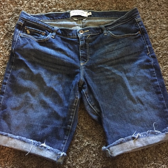 💲1️⃣HOUR SALE ❗️ 🔛 A&F Shorts