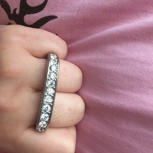 Double knuckle ring