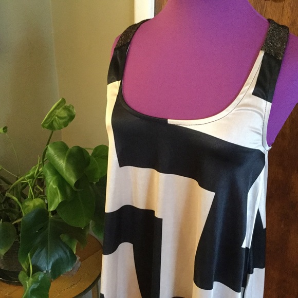 Flowy Top - Picture 2 of 4