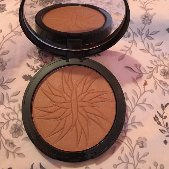 Sephora bronzing face powder