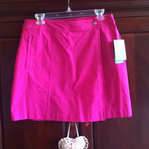 Pink golf skirt NWT