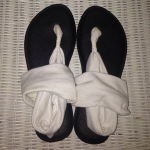 White Yoga Sling Sanuks