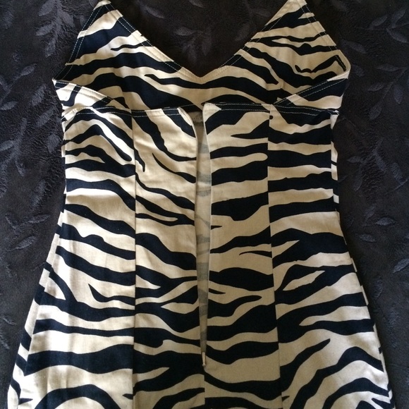 GUESS zebra halter dress - Picture 3 of 4