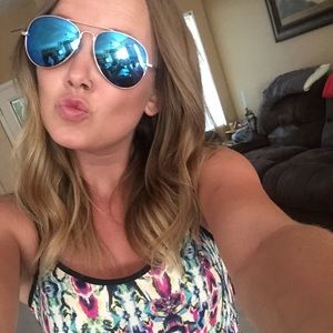 Meet your Posher, Brandi