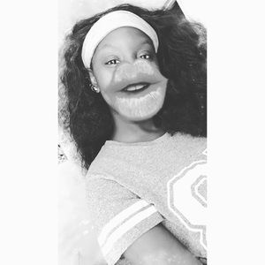 Meet your Posher, Lanie