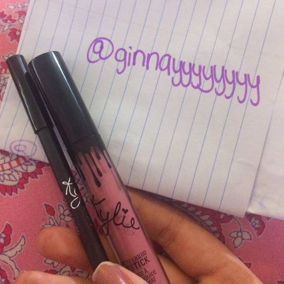 KYLIE LIP KIT POSIE K - Picture 2 of 4