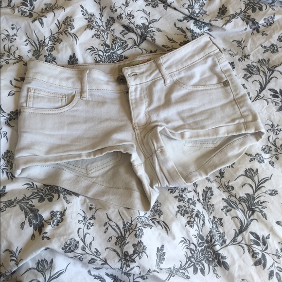 white Jean shorts