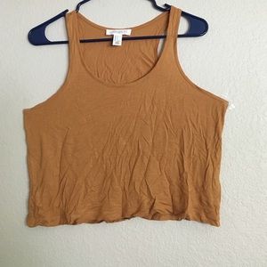 Cropped flowy tank top