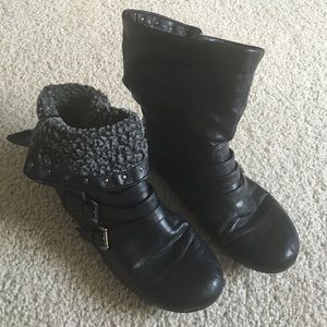 Black Ankle Boots!