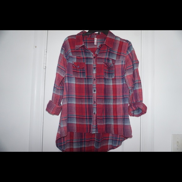 Thin plaid shirt