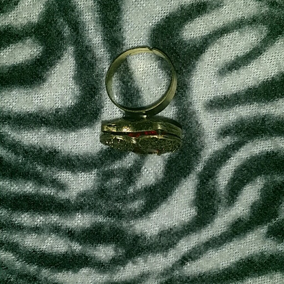 Vintage ring - Picture 2 of 2