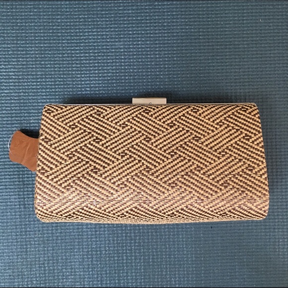 Cute woven clutch. NWOT.