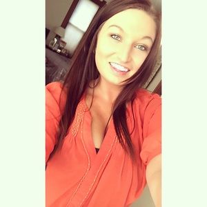 Meet your Posher, Brea