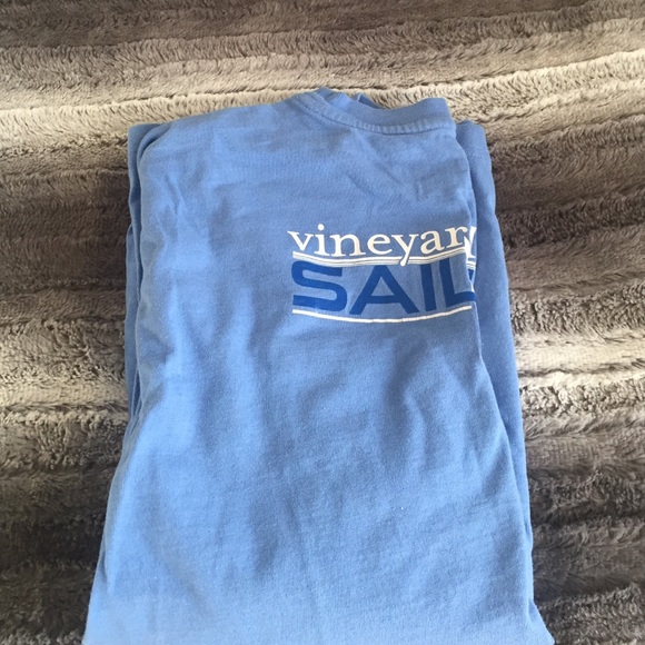 Vineyard vines graphic tee