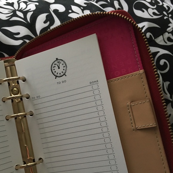 Kate Spade RED Rare Wellesley Planner / Agenda - Picture 3 of 4