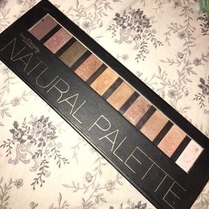 Love & beauty eyeshadow palette