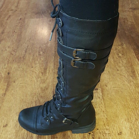 Wild Diva Shoes - Wild Diva Timberly Combat Boots