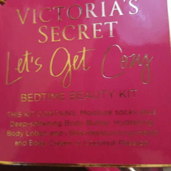 Victorias Secret Bedtime Beauty Kit NEW! - Picture 2 of 4