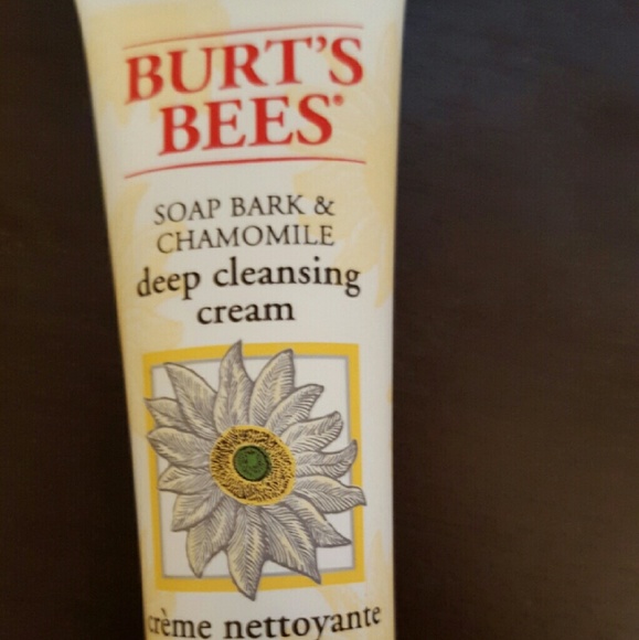 Burts Bee's 5 piece set! NEW - Picture 3 of 4