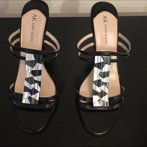 Anne Klein black and white heels