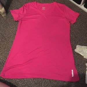 Reebok vneck