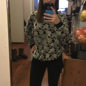 Black and White Graphic Floral Forever 21 Sweater