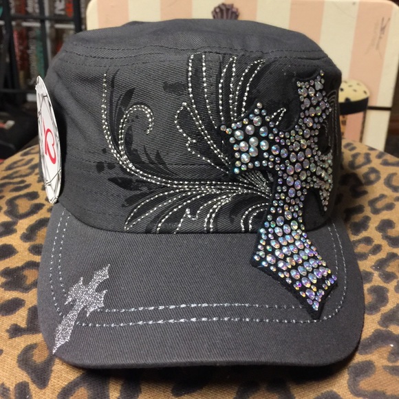 Hat - Picture 1 of 4