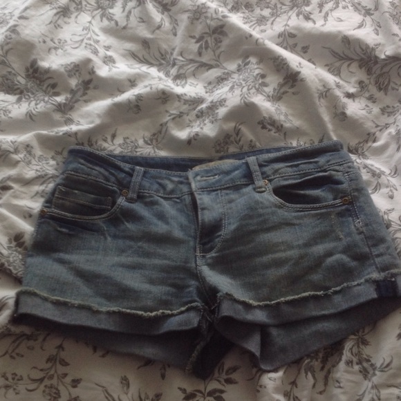 Short denim shorts