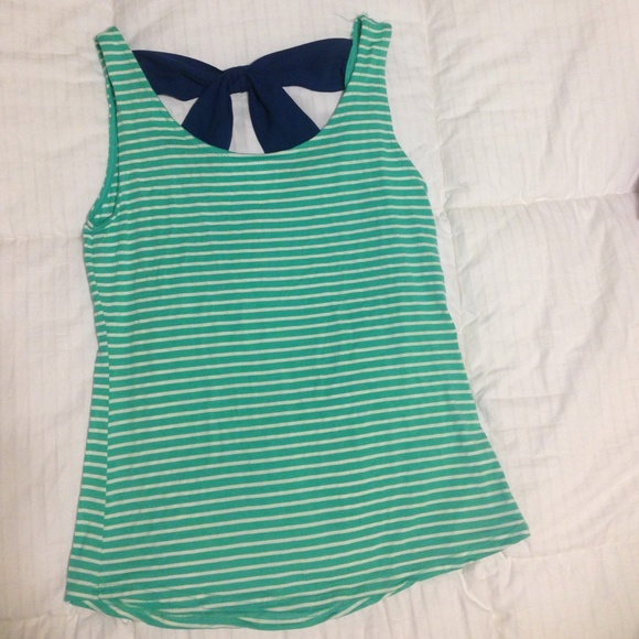 Cute sleeveless summer top!
