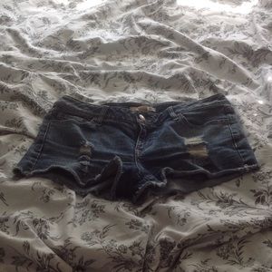 Short jean shorts