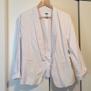 Super cute blazer, perfect for spring!