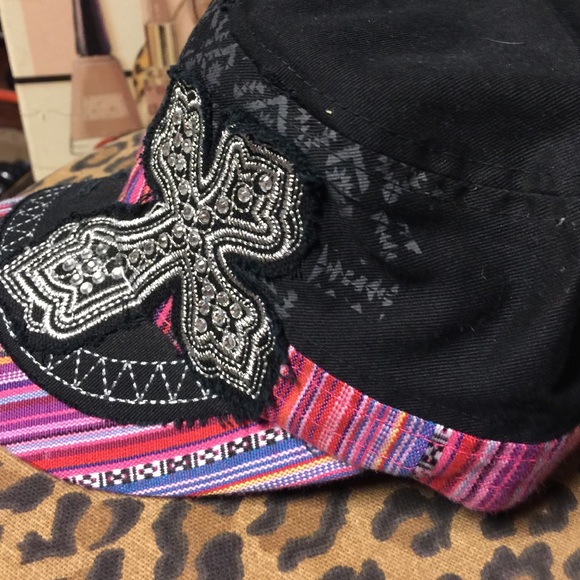 Baseball style hat - Picture 2 of 4