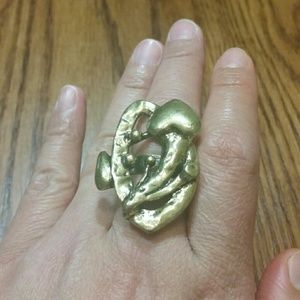 Fashion ring