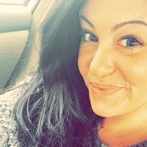 Meet your Posher, Diona