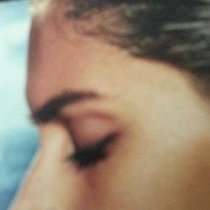 Meet your Posher, Iris