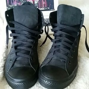 Black on Black hightop CONVERSE