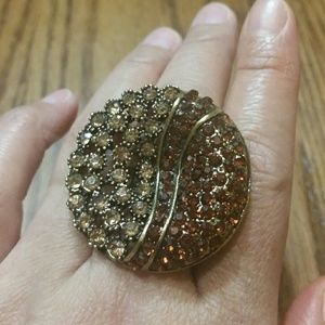 Fashion ring