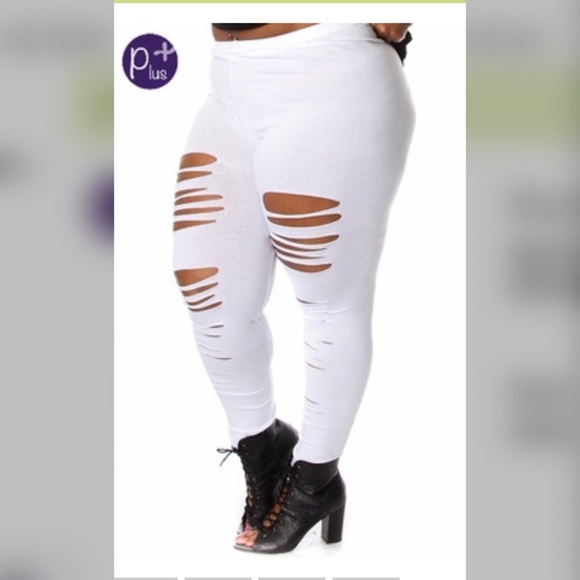 ❌❌SOLD OUT❌❌✨Stretchy Razor Slashed Leggings - Picture 2 of 3
