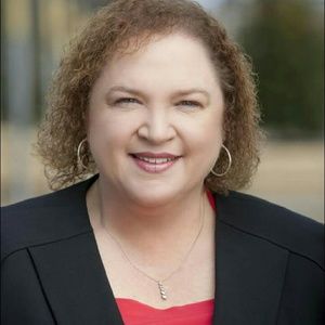 Meet your Posher, Danita