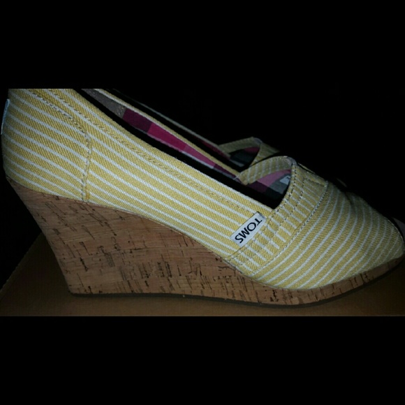 TOMS Wedges