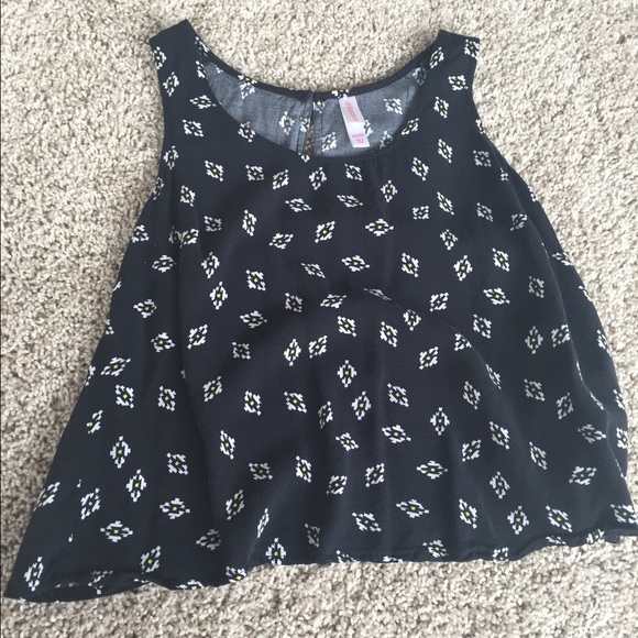 Pattern black tank