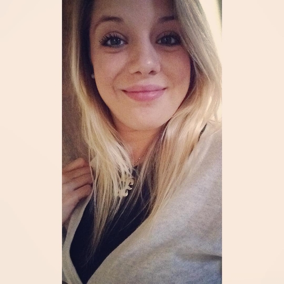 Meet your Posher, Alanna