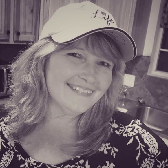 Meet your Posher, Irma - Picture 1 of 1