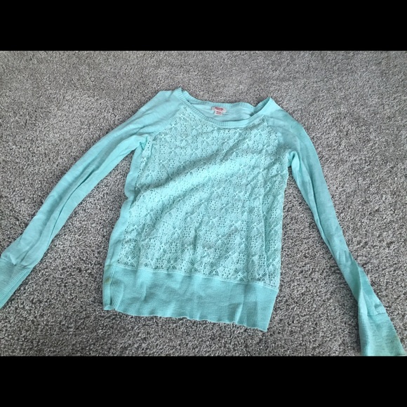 Teal top