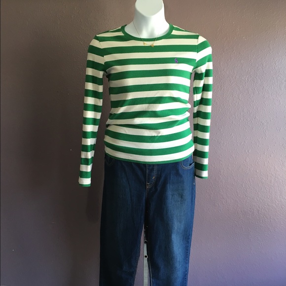 Green & white long sleeved tee